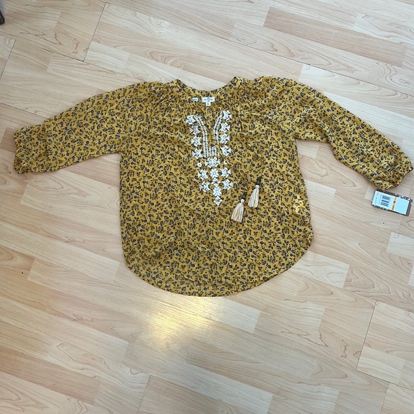 Mason & Belle Blouse - Picture 1 of 5